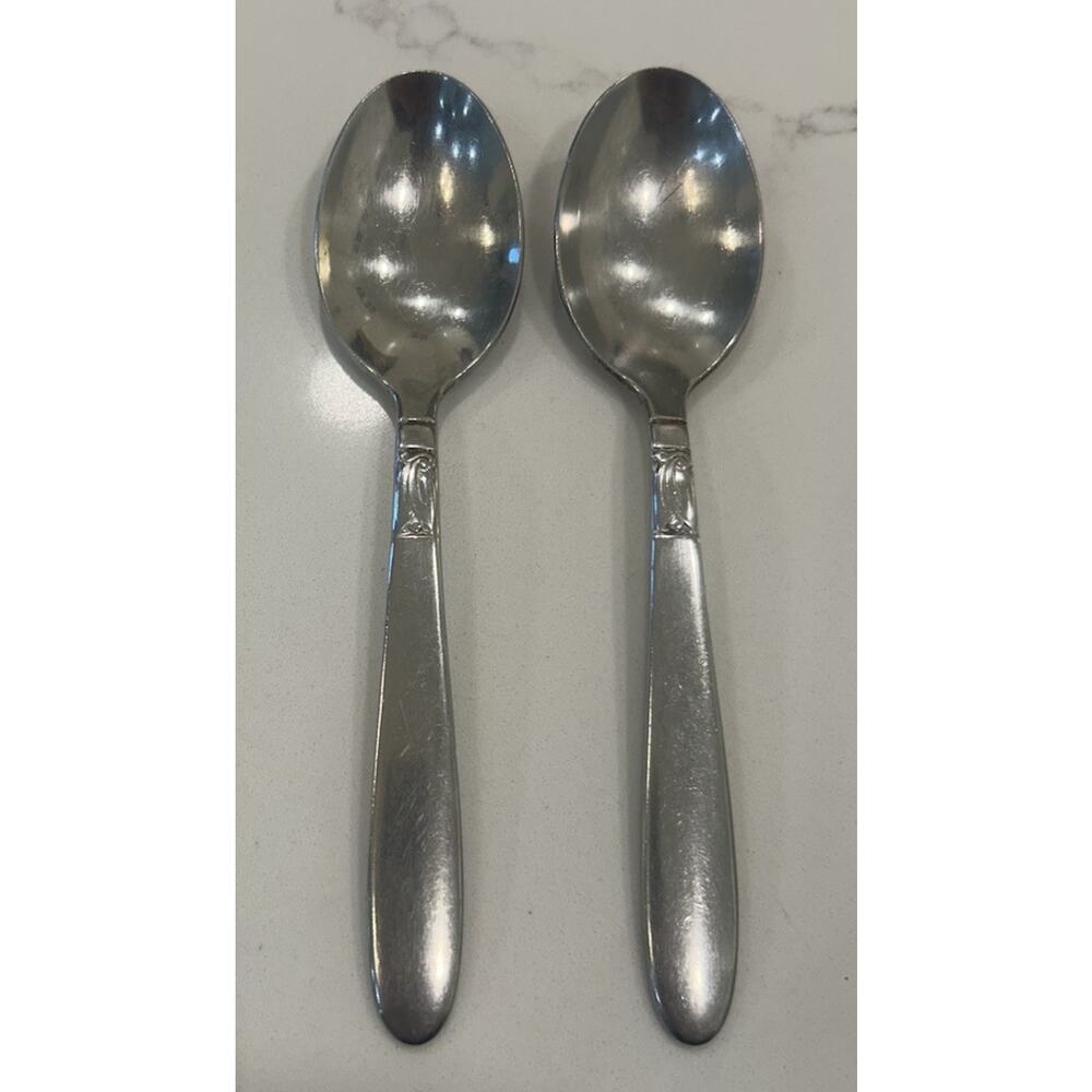 Vtg‎ International CREATION set 2 Dessert Spoons Stainless Replacement Flatware
